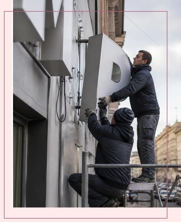 Изготовление и монтаж больших объемных букв в Волгограде